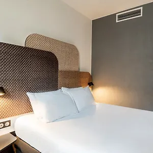 Ibis Centre Prado Velodrome Hotel